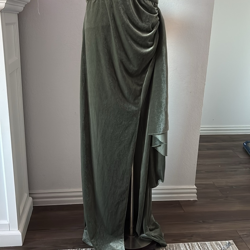 After Six Green Backless Slit Maxi Gown - Picture 5 of 9